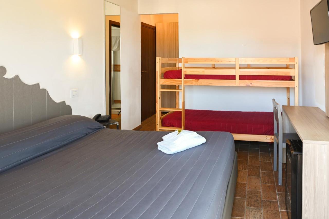 Moretti Village - B&B Civitanova Marche Exterior photo